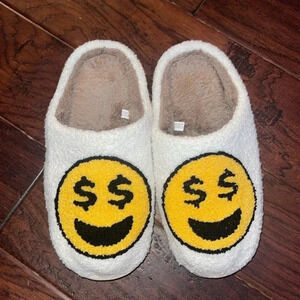 Smiley Face Dollar Signs Rubber Sole Slippers Sherpa Lined NWT. CC